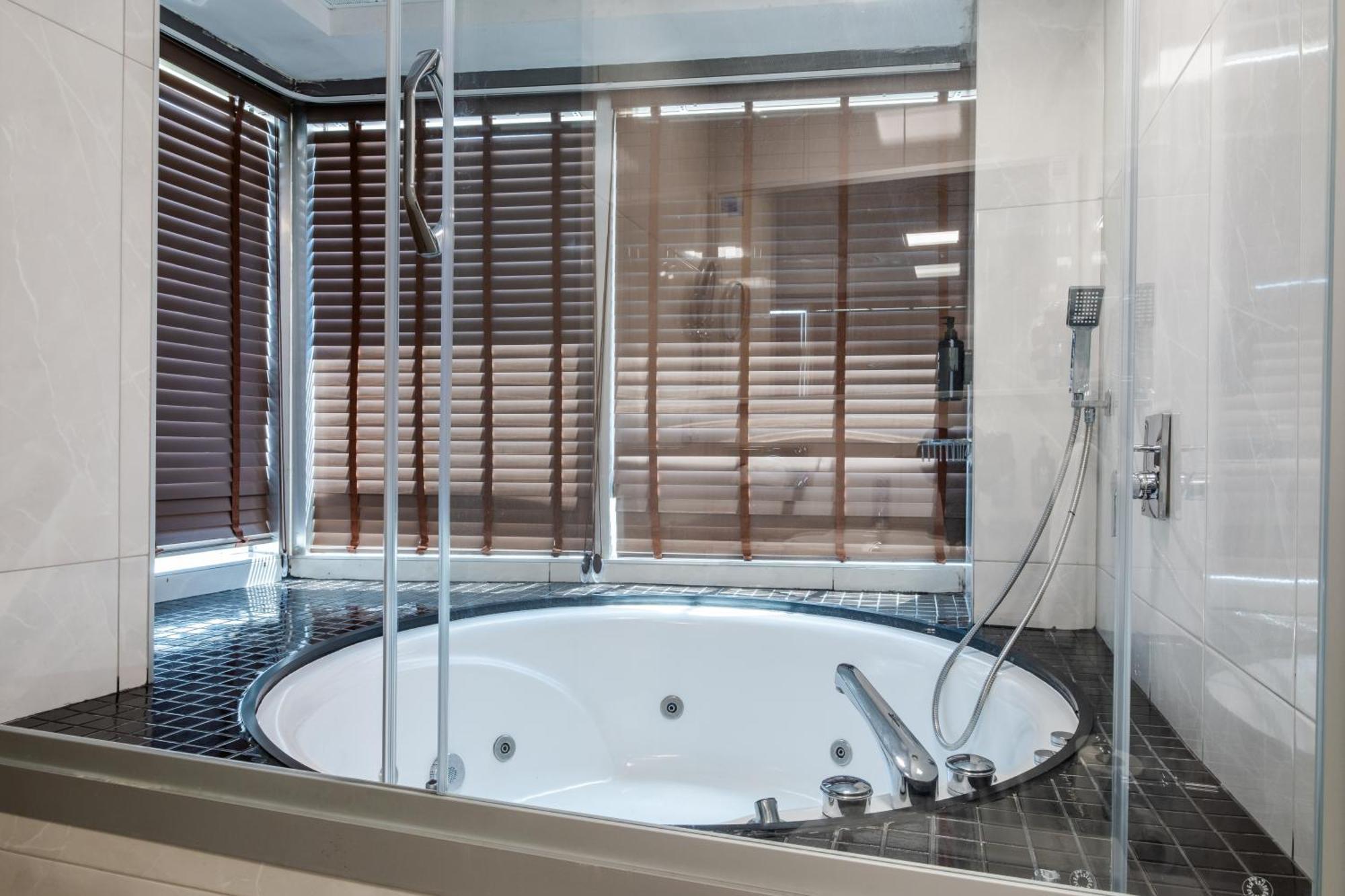 Ramada By Wyndham Ankara Hotell Eksteriør bilde