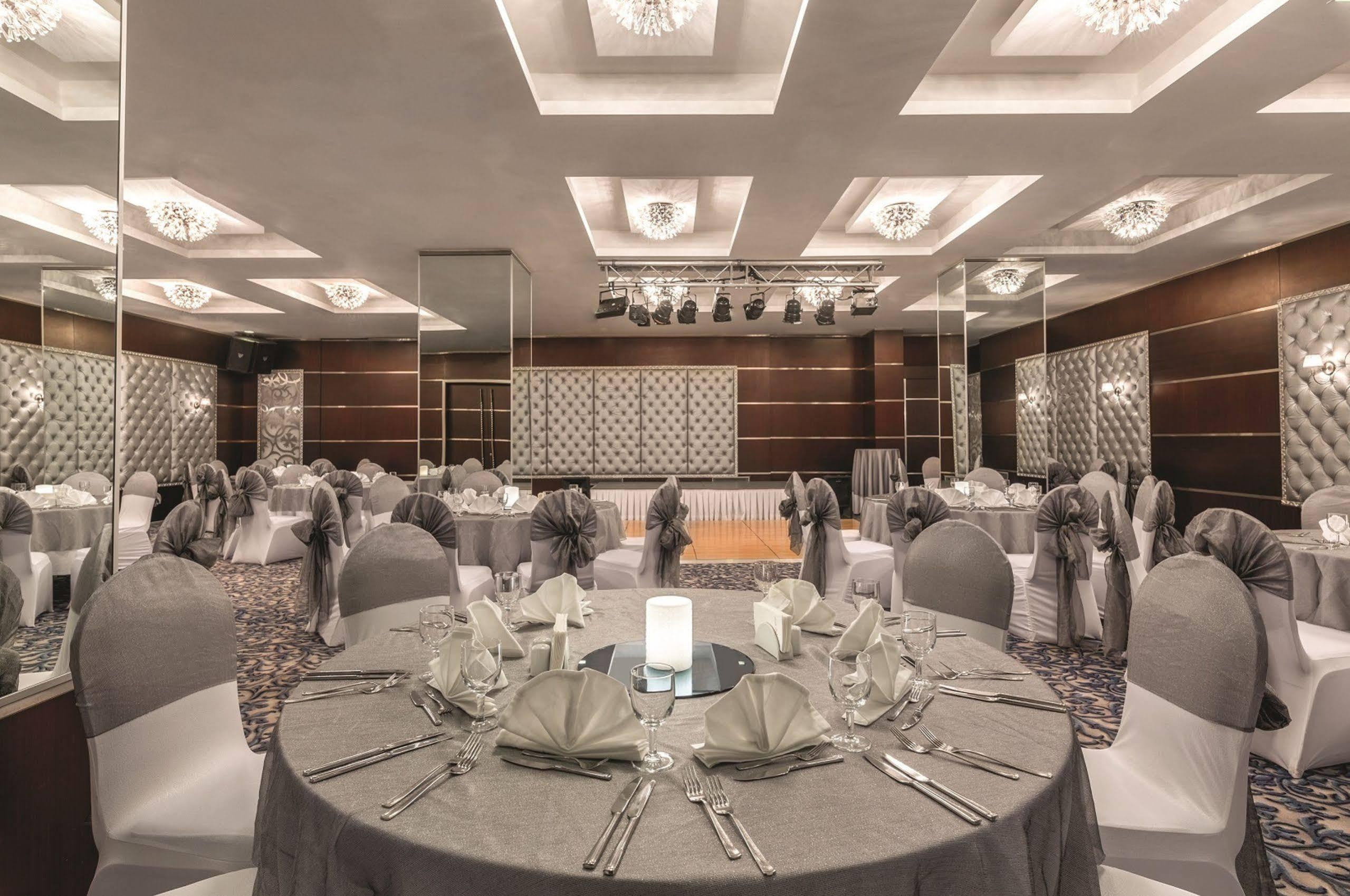 Ramada By Wyndham Ankara Hotell Eksteriør bilde